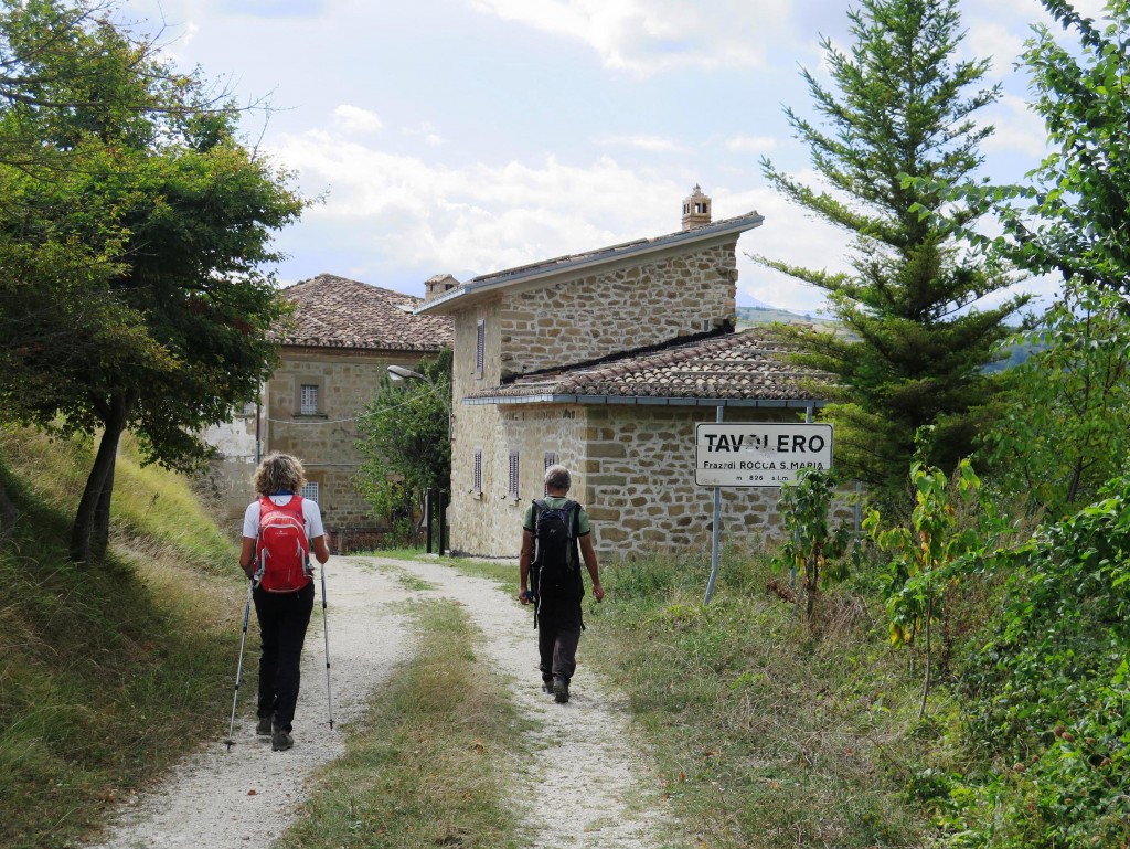 Nato Ai Borghi Di Periferia Testo