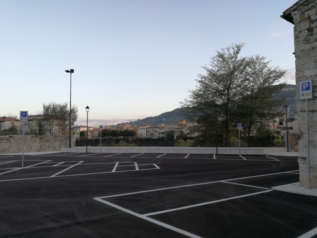 Parcheggi S.Pietro in Castello 9