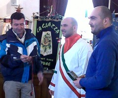 Sindaco con_congreganti_Mauro_Moret