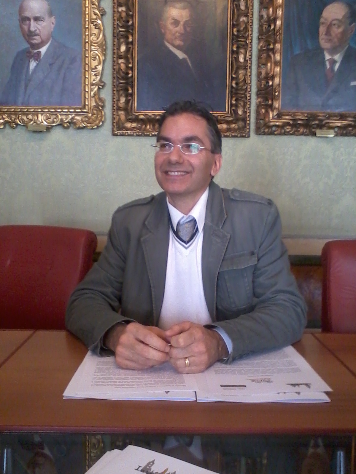 2012-03-28 12.04.32