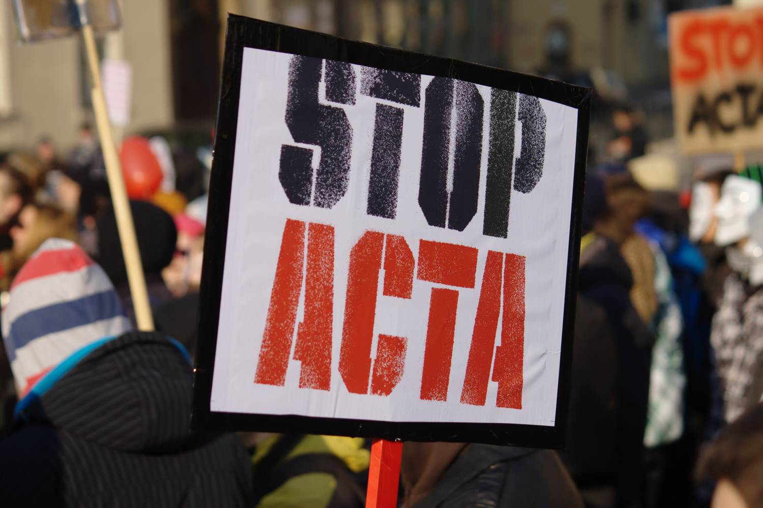 manifestazione anti-acta