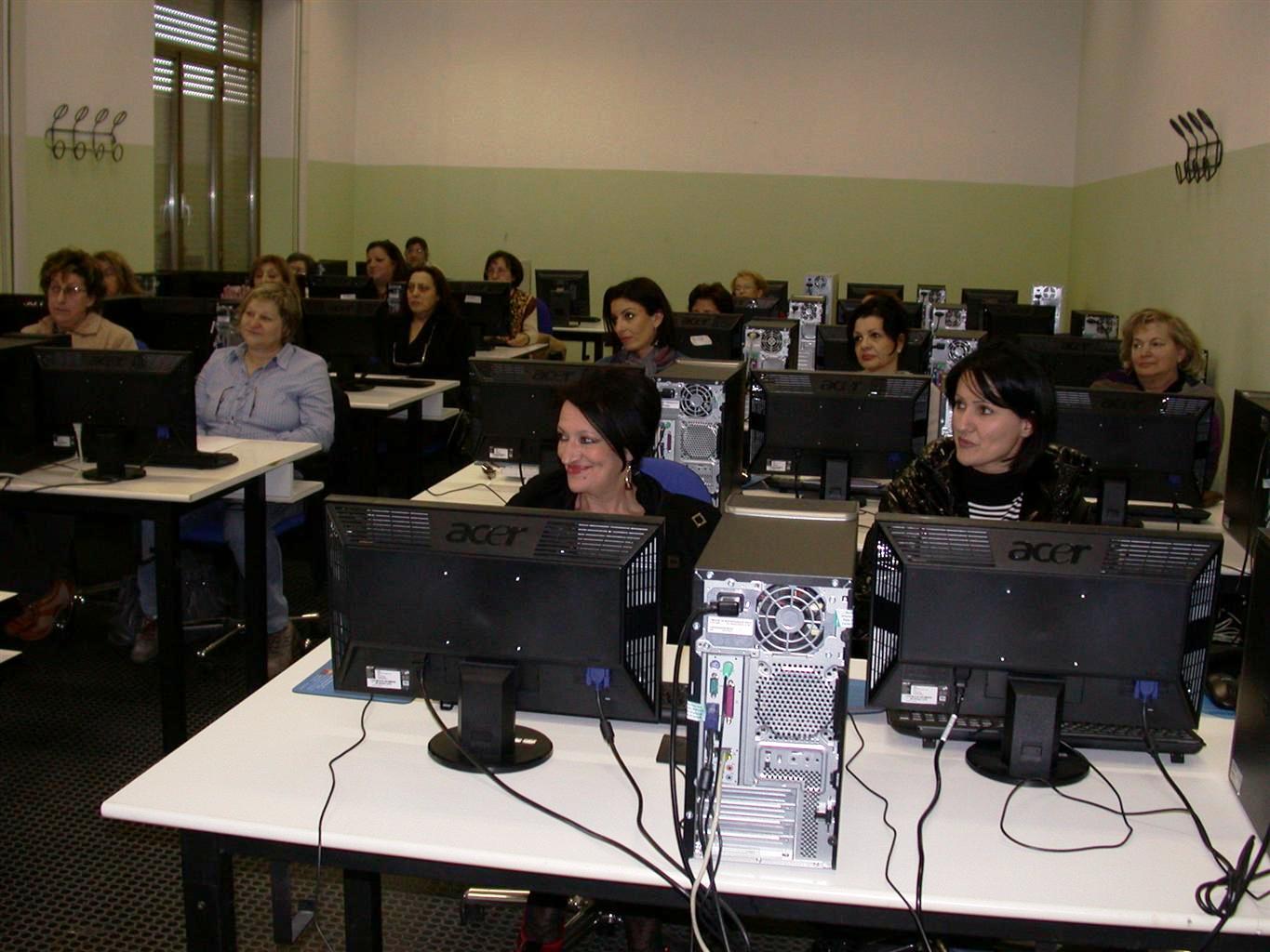 Al via corso alfabetizzazione informatica ascoli piceno