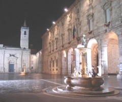 piazza Arringo Ascoli Piceno