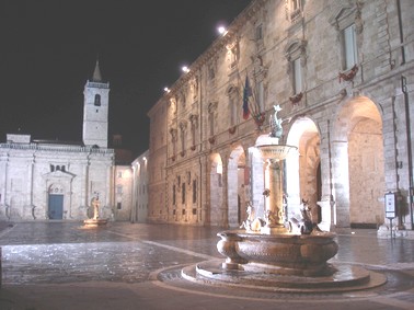 piazza Arringo Ascoli Piceno