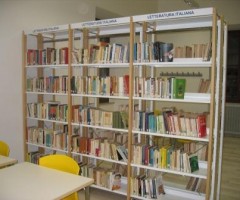 biblioteca sala lettura