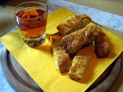 I classici cantucci con vin santo