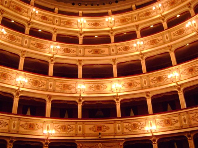 fermo teatro dell'aquila