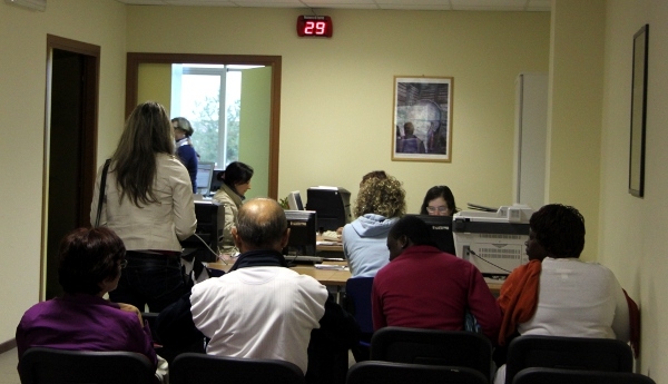 incontro stranieri fermo