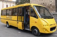 lido san tommaso scuolabus