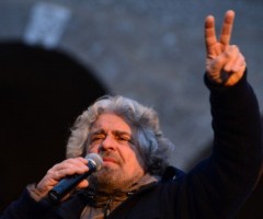 Elezioni-2013-Beppe-Grillo-marche