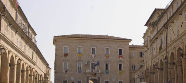 Lavori-palazzo-comunale-Fermo