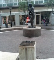 furto statuetta