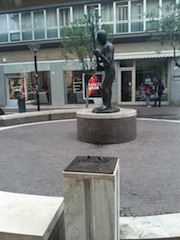 furto statuetta