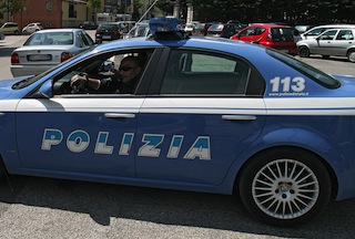 polizia-volante-in-corsa