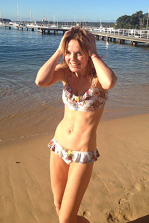 geri-halliwell-bikini-mare-2013