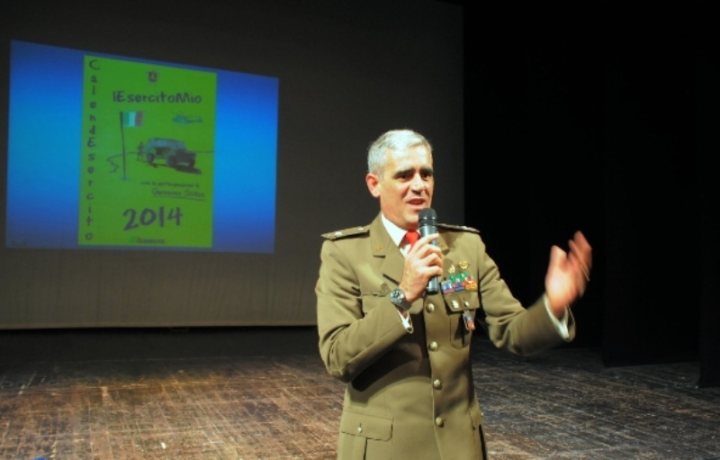 Il Gen. Raffaele introduce il CalendEsercito 2014