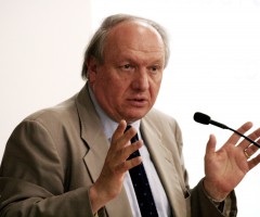 lucchetti-impegno-nella-scuola