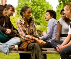 studenti-in-conversazione