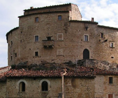 La dimora storia di Castel di Luco ad Acquasanta Terne,