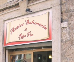 L'Antica Salumeria, commercio in Ascoli