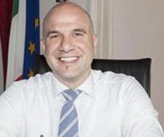 Il sindaco di Offida Valerio Lucciarini, ora anche presidente dell'Unione dei Comuni Vallata del Tronto