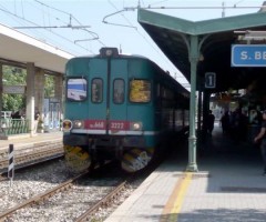 Tragedia alla stazione, muore prima di salire sul treno per Lourdes