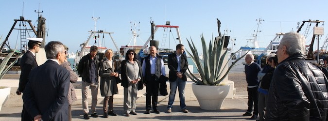 Il percorso della storia verso il mare