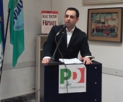 Si apre la strada delle primarie nel PD. Francesco Comi contestato.