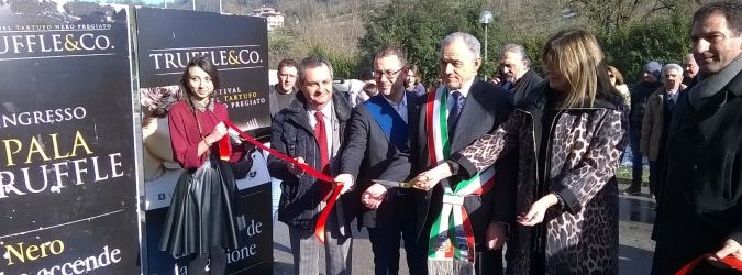 Inaugurazione Truffle&Co. Da sx: Luigi Contisciani, Paolo D'Erasmo, Patrizia Di Luigi, Francesco Leoni, Domenico Pala