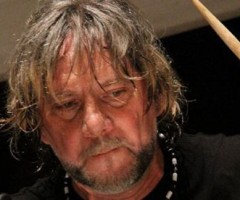 Tony Esposito al teatro Mercantini