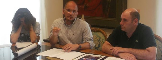 Conferenza stampa di presentazione dello spettacolo di Renzo Arbore