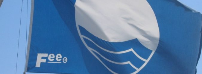Bandiera blu - marche in blu