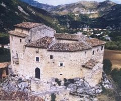 Ricostruzione terremoto Castel di Luco