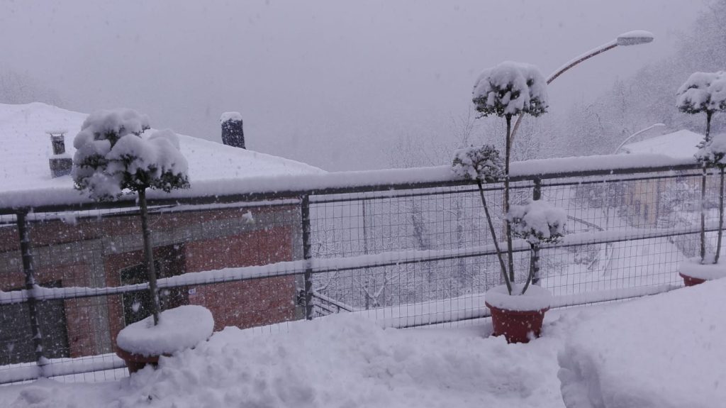 Favalanciata entroterra piceno neve
