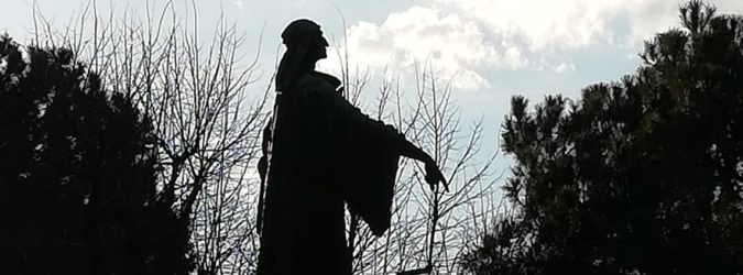 ascoli celebra cecco statua