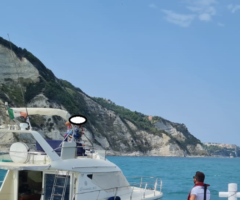 ancona salvati da guardia costiera