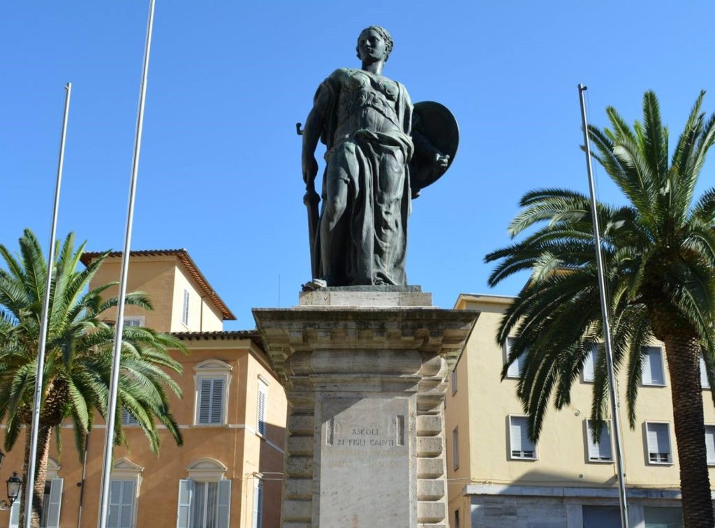 ascoli piceno piazza roma