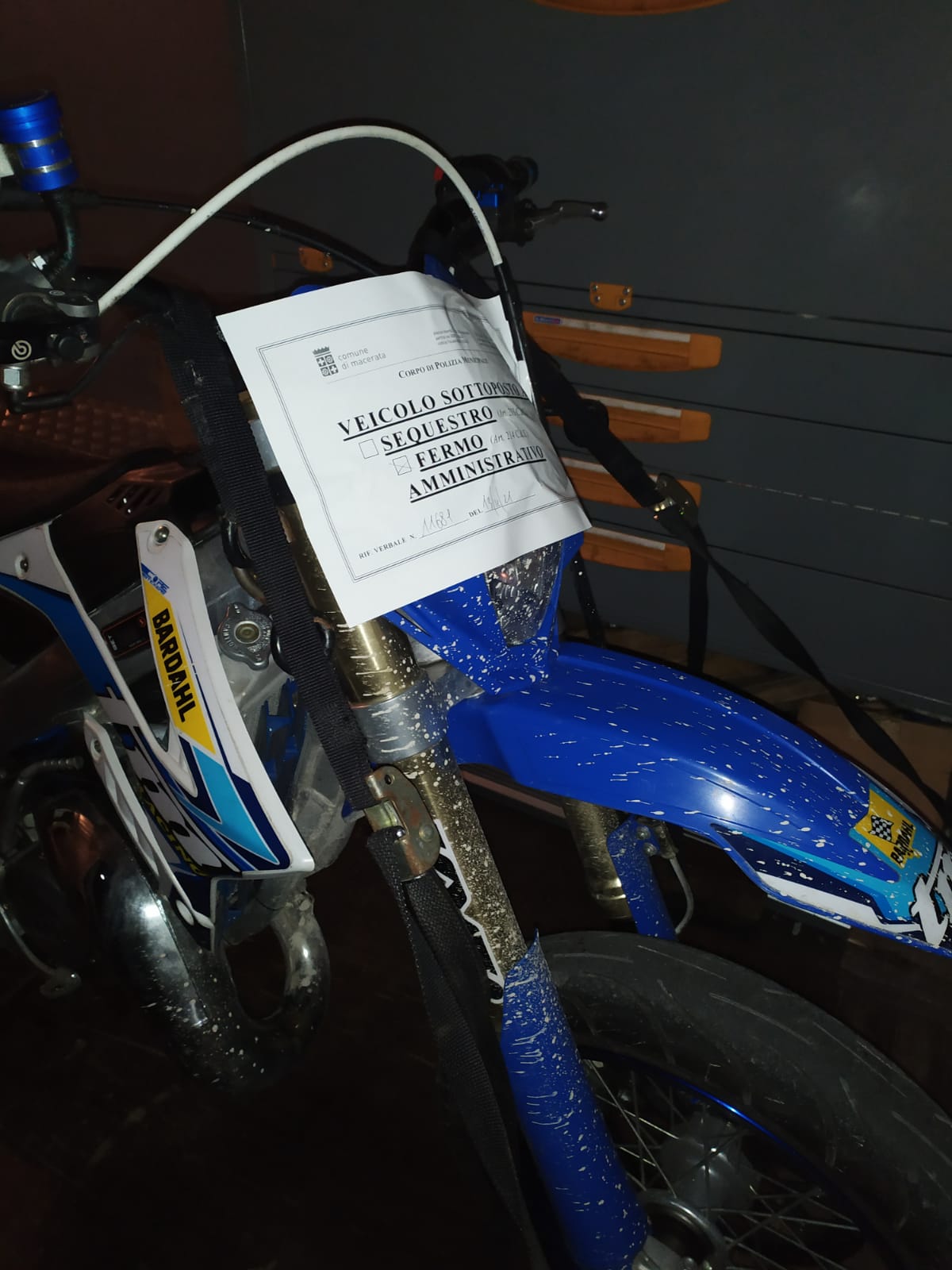 Macerata, gare clandestine