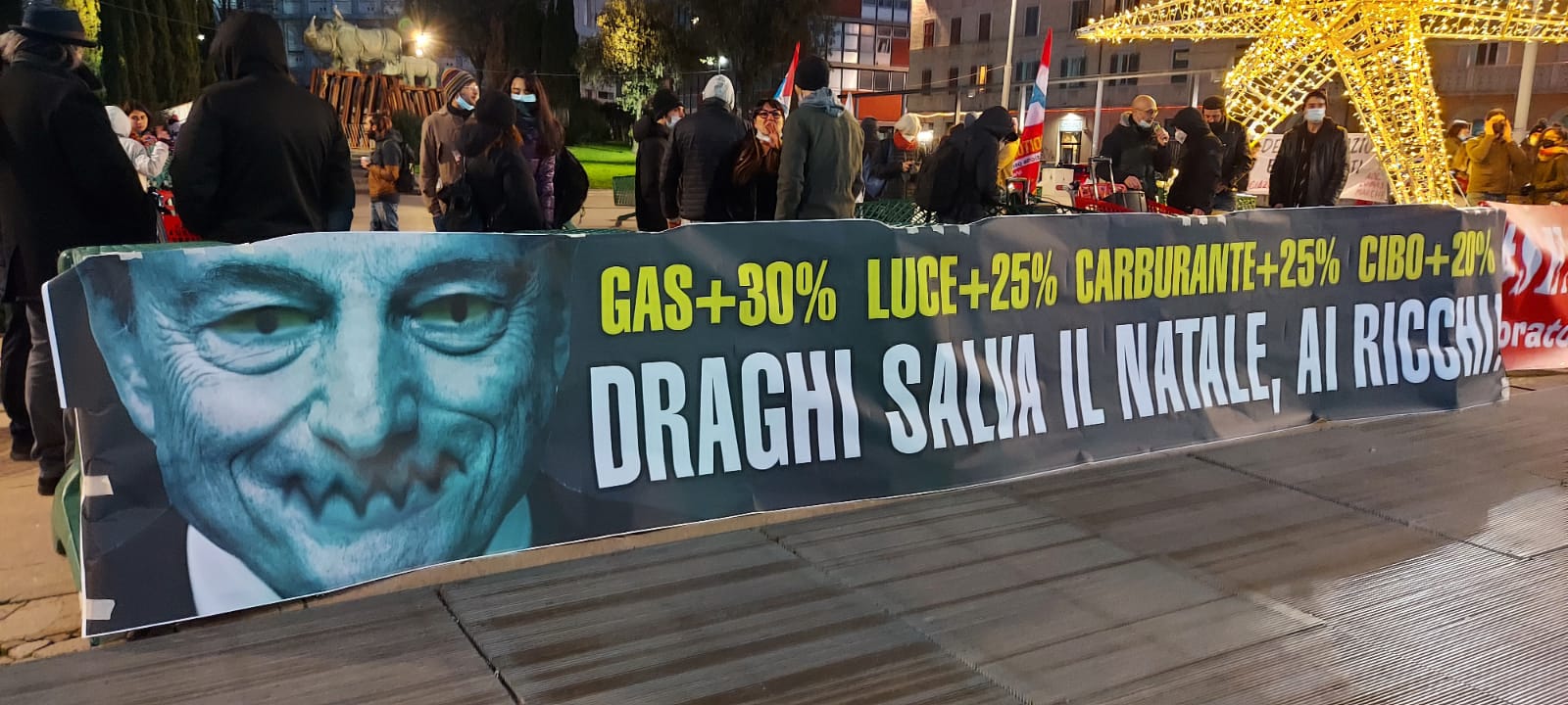 ancona manifestazione carrelli vuoti 5