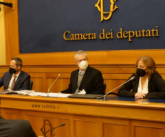 persecuzione dei cristiani rapporto