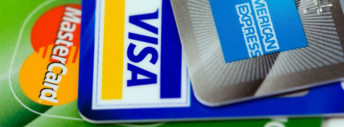 Differenza tra Bancomat e carta di debito