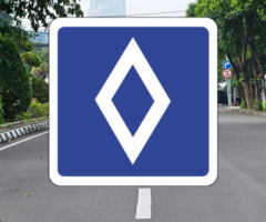 Nuovo cartello stradale