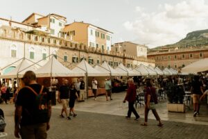 Mercatino Antiquario Ascoli 2026, mercatino Ascoli 19 settembre, eventi Ascoli settembre, antiquariato Marche, vintage Ascoli Piceno